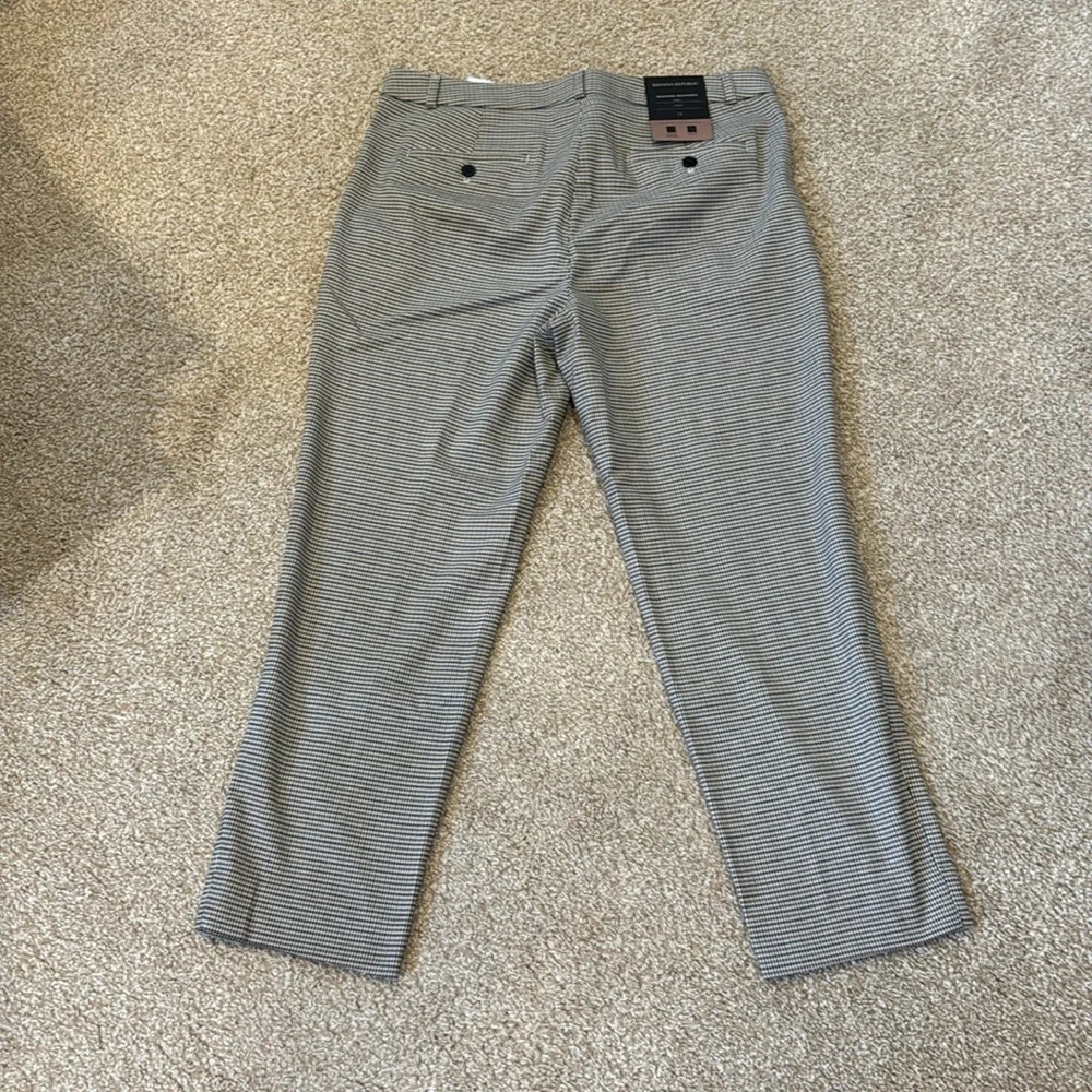 Banana Republic - Avery Midrise, Ankle Length Trousers (unlined) - Picture 3 of 7